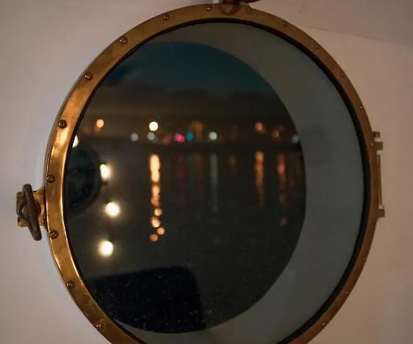 Peniche C'est La Vie Otel Les Grésillons